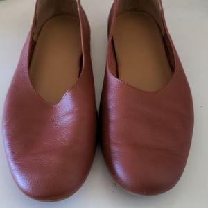 Everlane Italian Leather Day Glove Flats